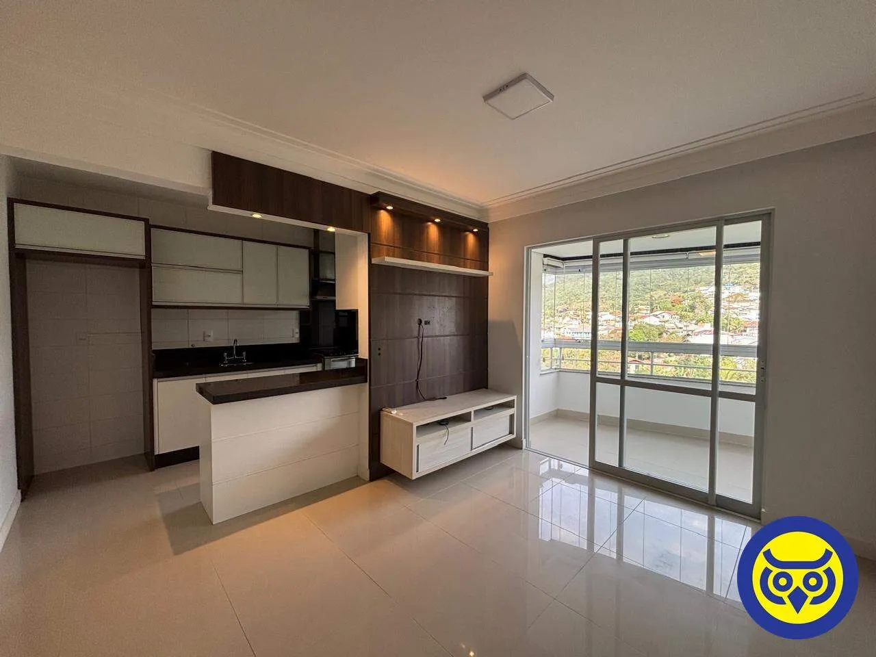 2-bedroom apartment with open kitchen and en-suite — photo 5
