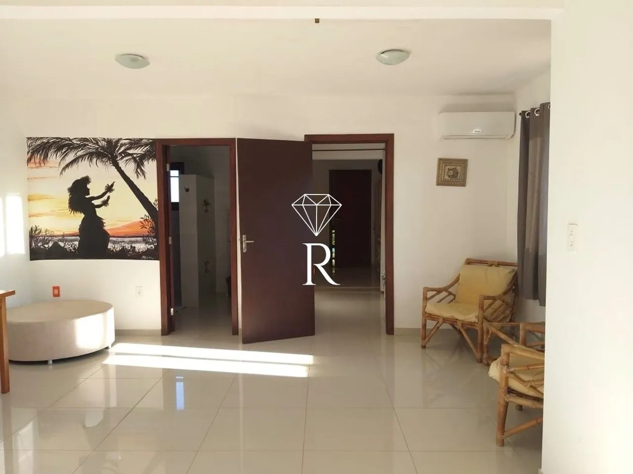 Casa de 6 dormitorios con balcón y parrilla — photo 32