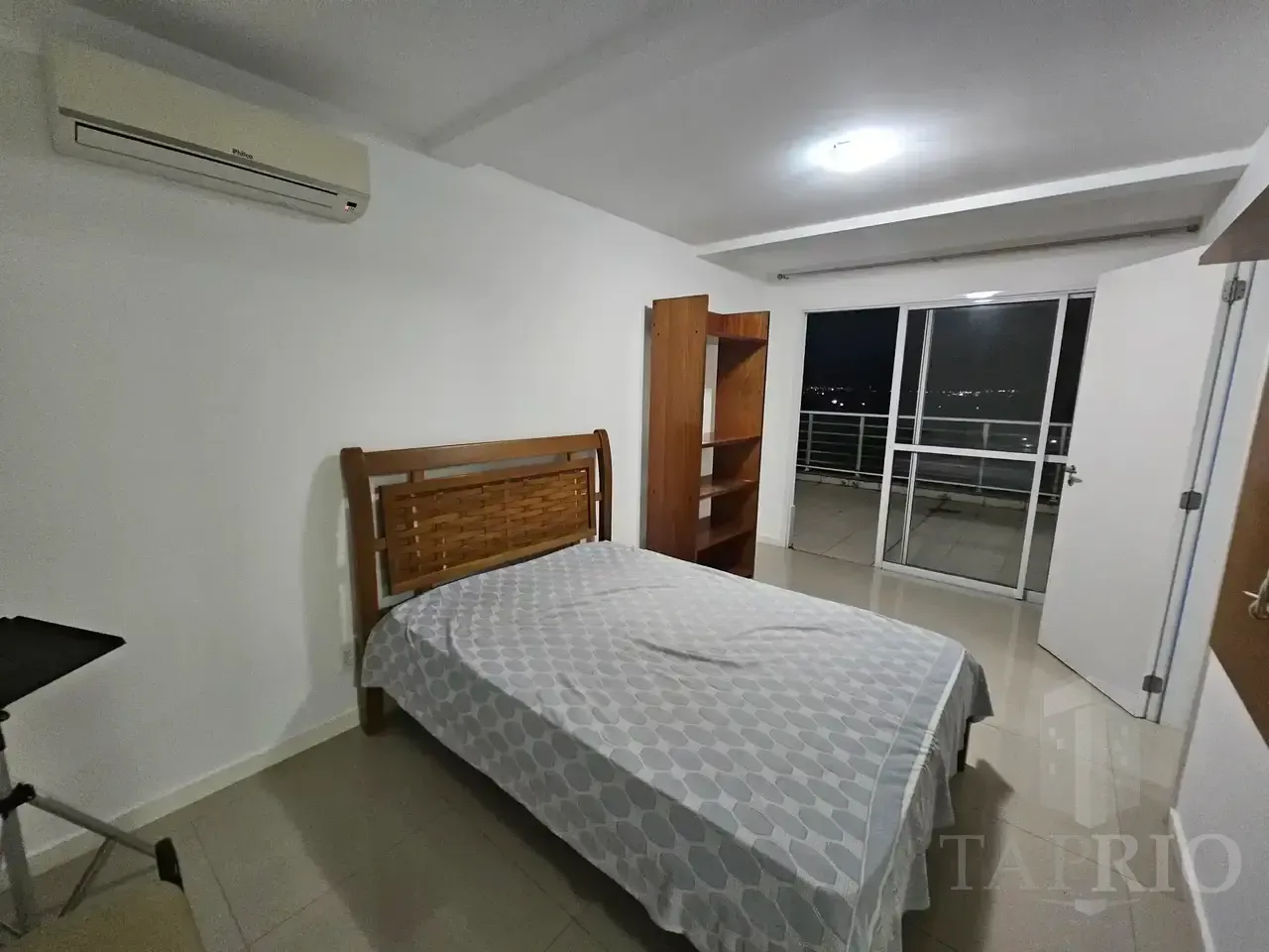 Furnished penthouse with 3 bedrooms and 3 baths — photo 23