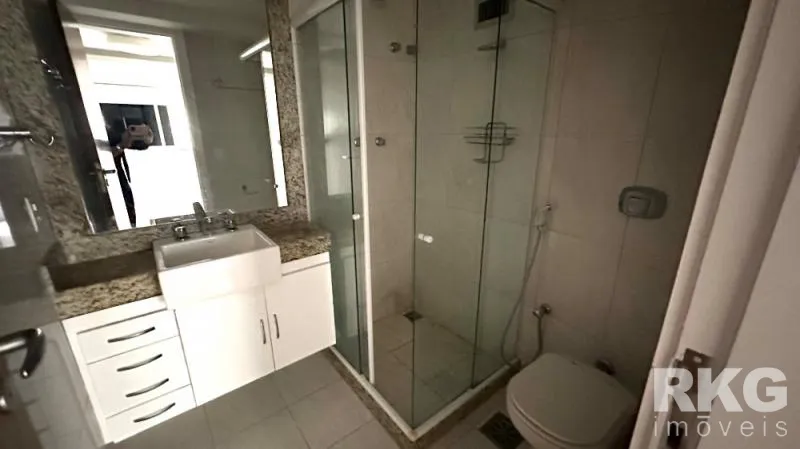 Rental apartment with 4 bedrooms and 5 bathrooms — photo 10