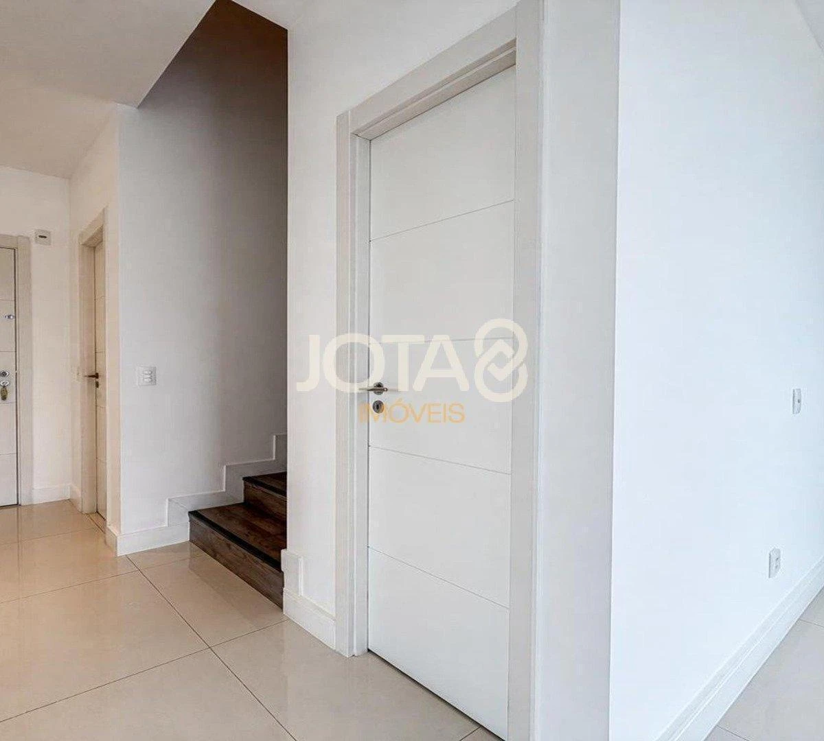 Bañera y 4 dormitorios: departamento de 323 m² — photo 38
