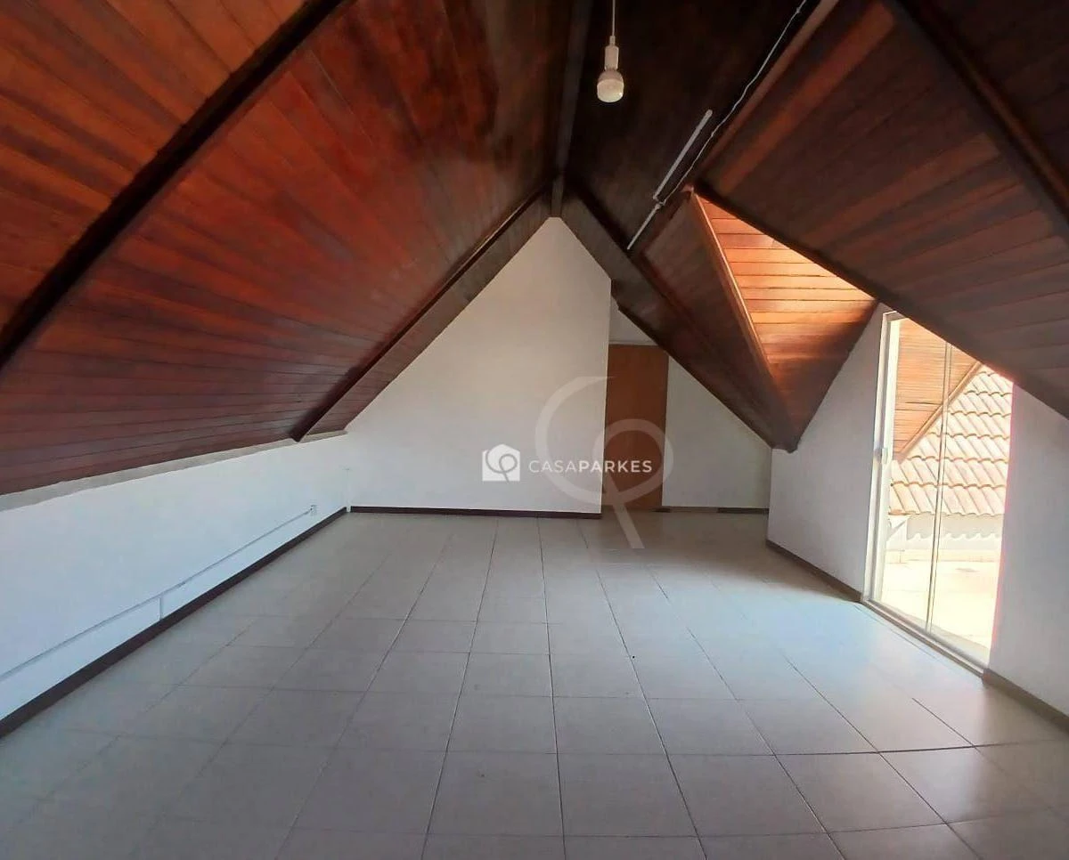 Casa com 6 quartos e cozinha aberta a gás, 450 m² — photo 40