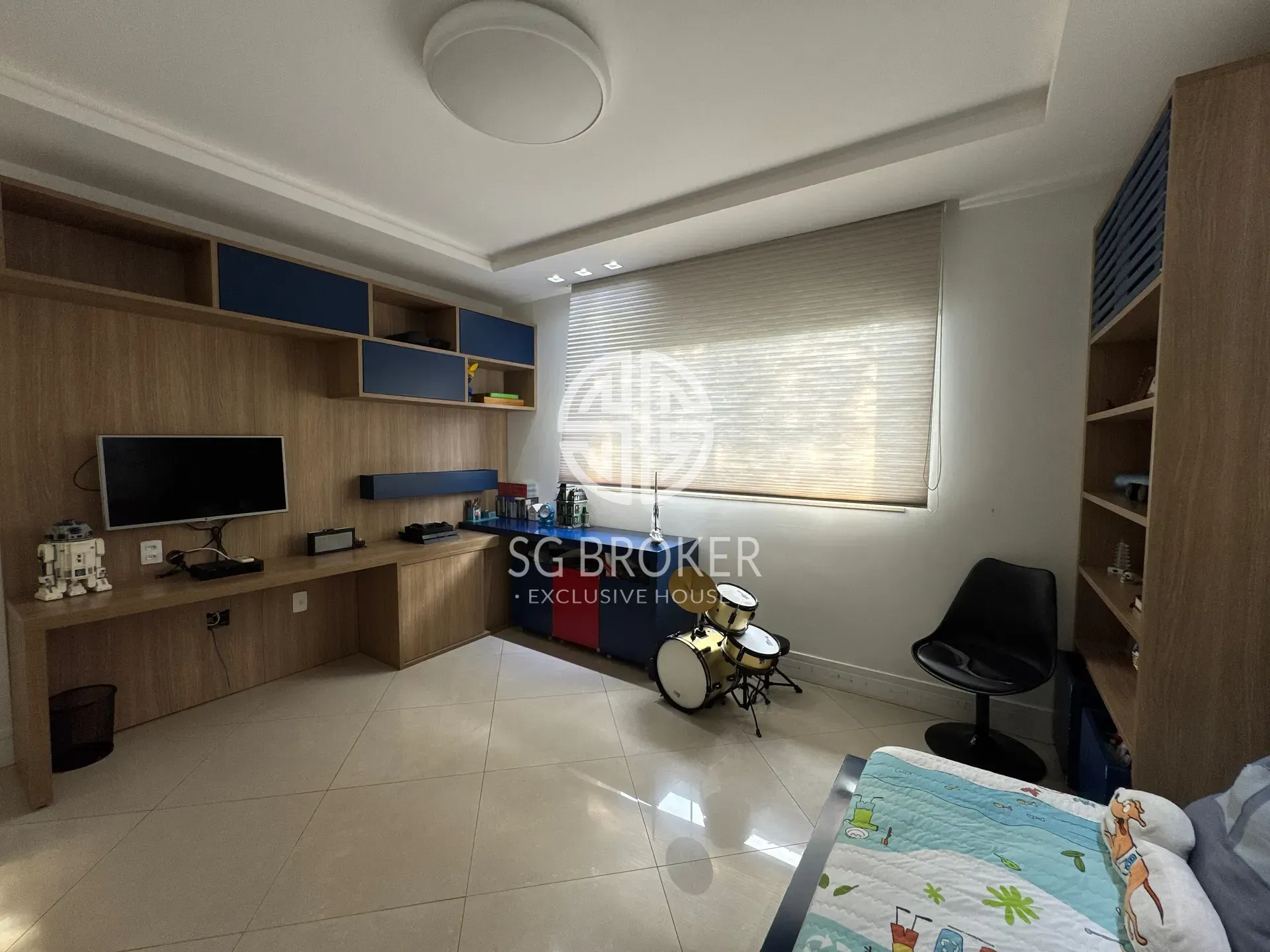 Casa para locação com 5 quartos e churrasqueira na varanda — photo 32
