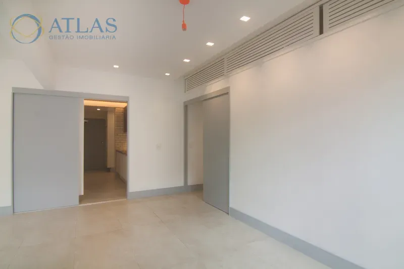 Apartamento, 90 m², com janelas do piso ao teto — photo 9