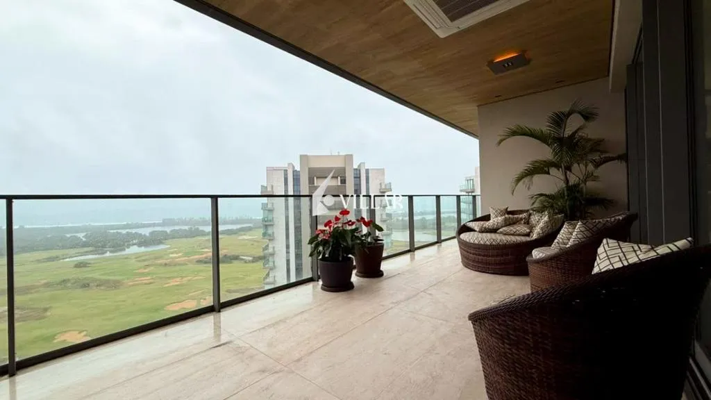 3-bedroom apartment with a water view in Rio de Janeiro — photo 30