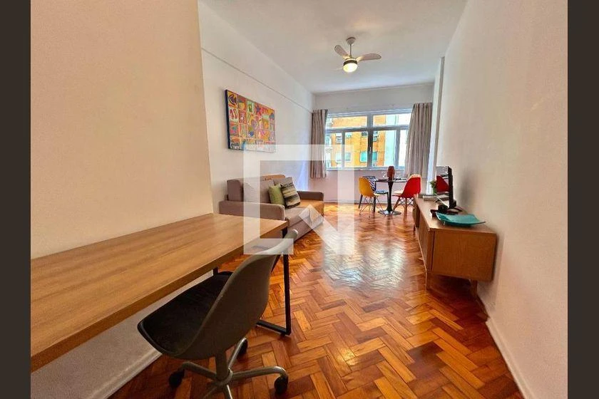 Furnished 1-bedroom apartment with a compact kitchen — photo 9
