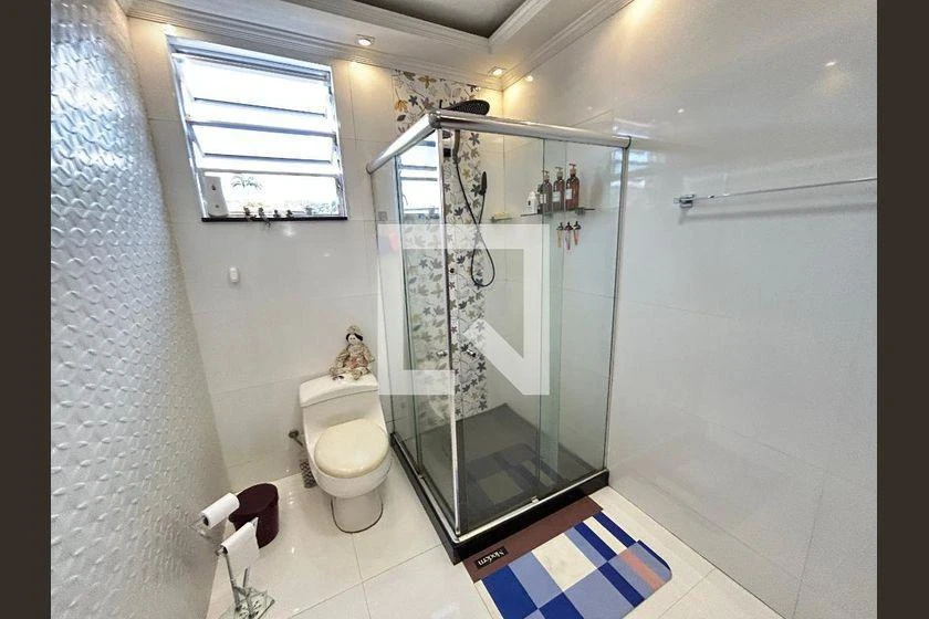 Home office in a 3-bedroom house, 197 m² — photo 47