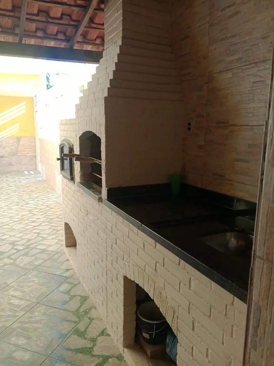 Glass-enclosed balcony in a 3-bedroom house, 197 m² — photo 20