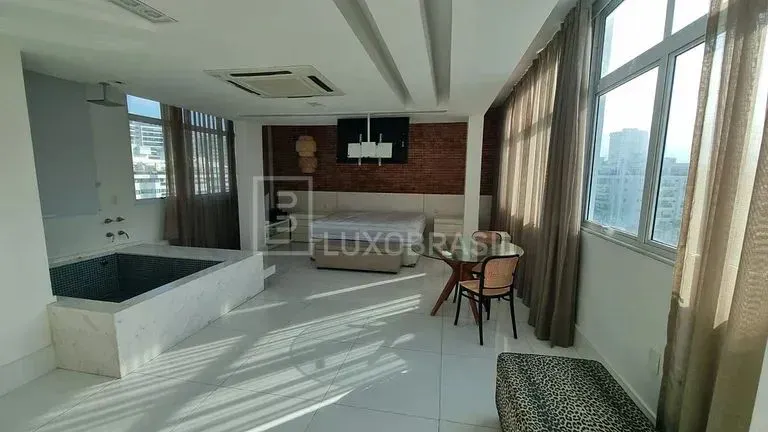 Furnished apartment with 3 bedrooms and water view — photo 11