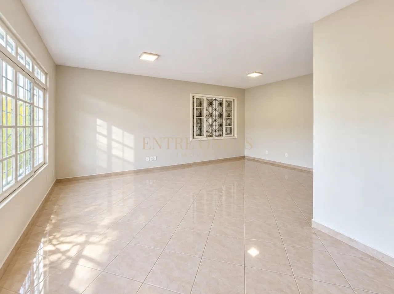 Casa de 240 m² y 5 dormitorios en Florianópolis — photo 4