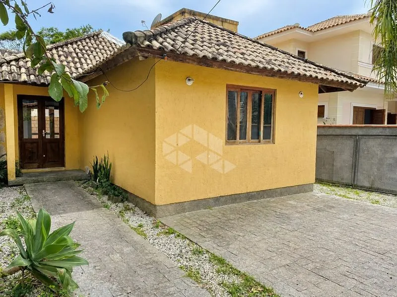 Garden in a 2-bedroom house, 100 m²