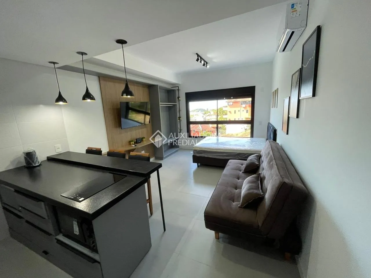 Furnished 1-bedroom apartment with balcony, 43 m² — photo 12