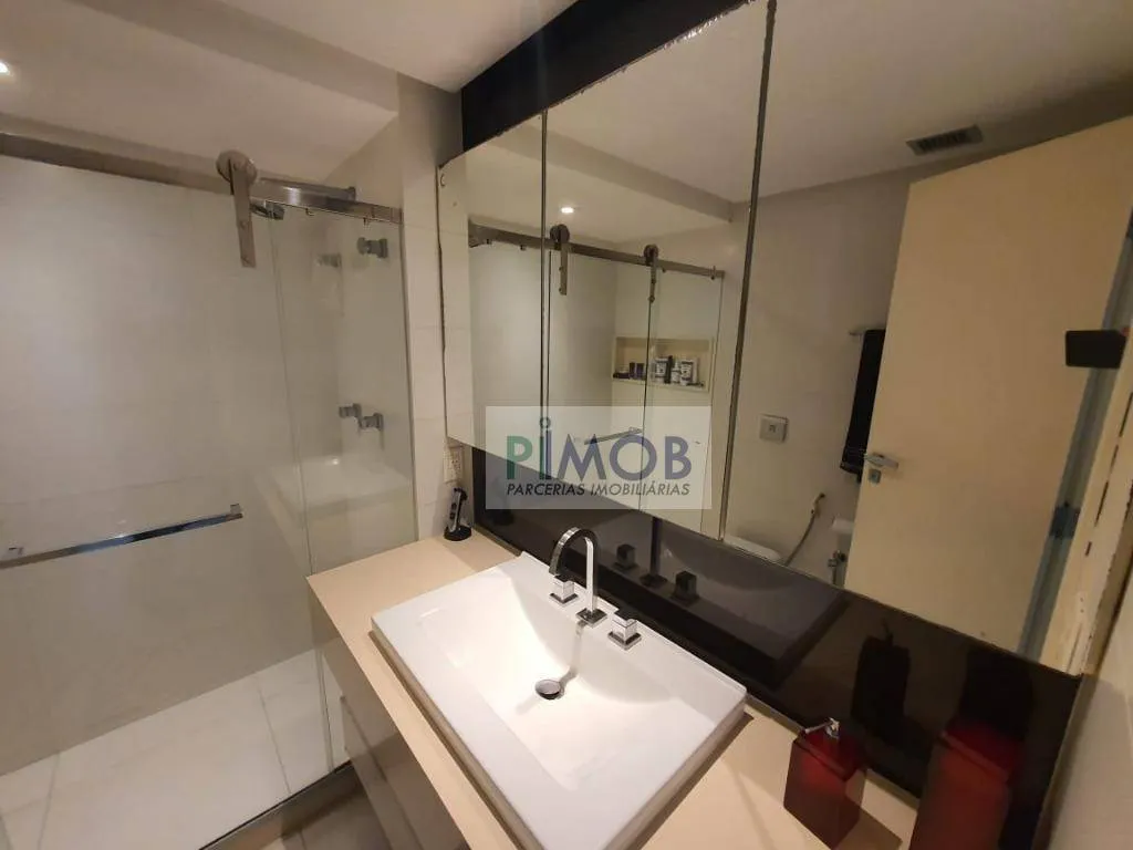 Furnished 260 m² apartment on the 23rd floor with 3 spots — photo 91