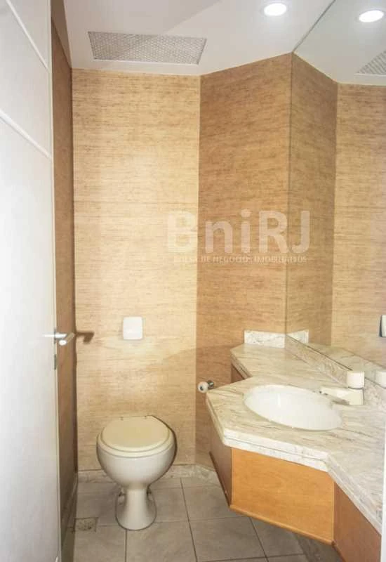 2-bedroom apartment with a home office in Rio de Janeiro — photo 20