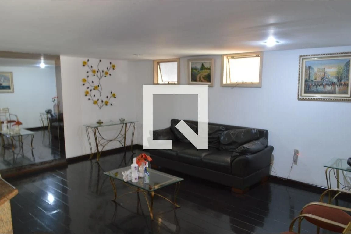 Furnished apartment with 3 bedrooms and a balcony — photo 34