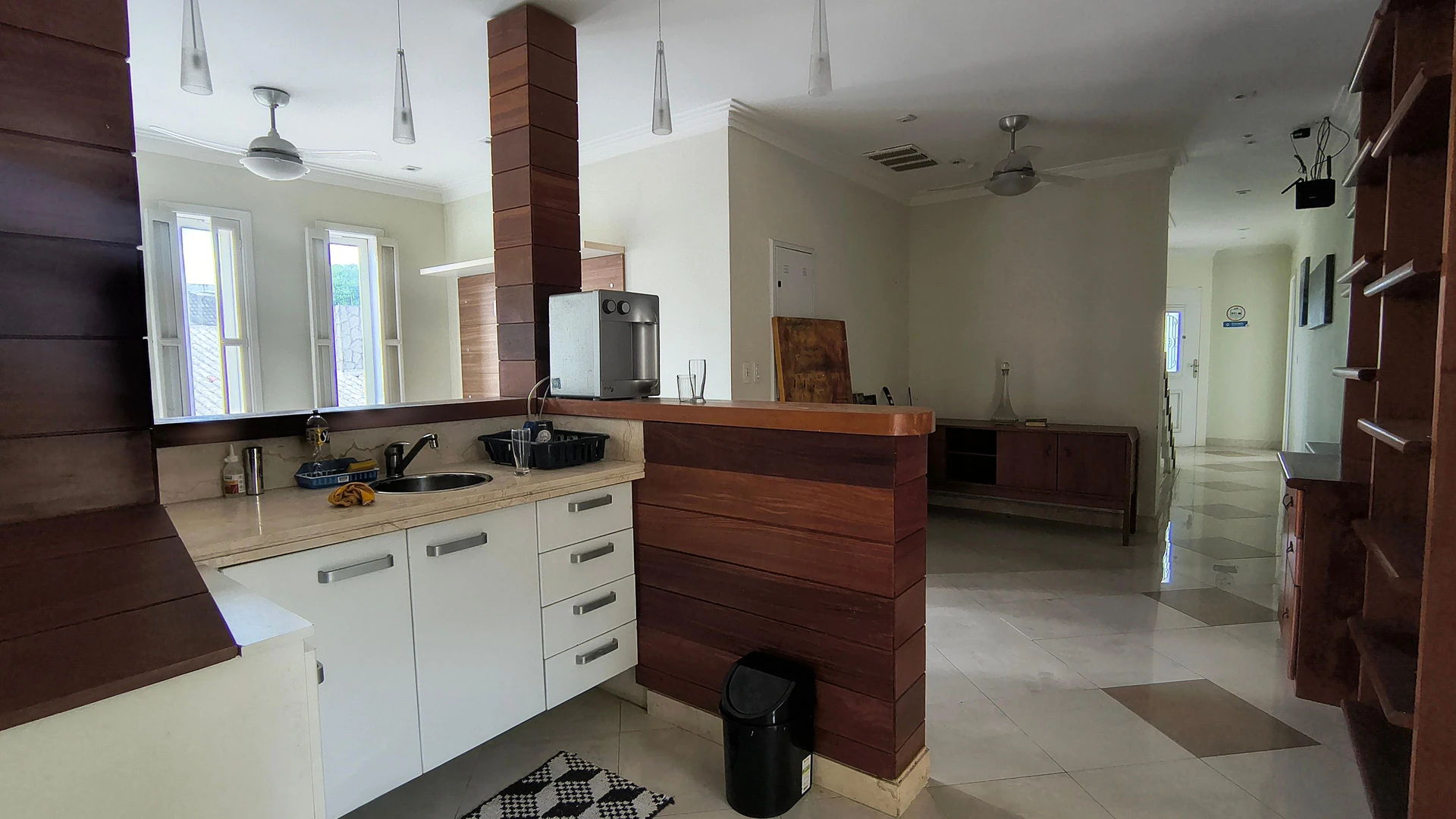 Furnished house with 7 bedrooms and open-plan kitchen — photo 46