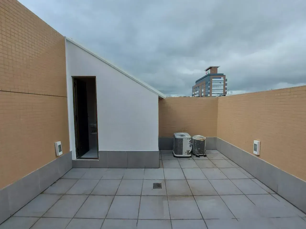 Квартира 300 м² с 2 спальнями-сьютами на 10 этаже — photo 33