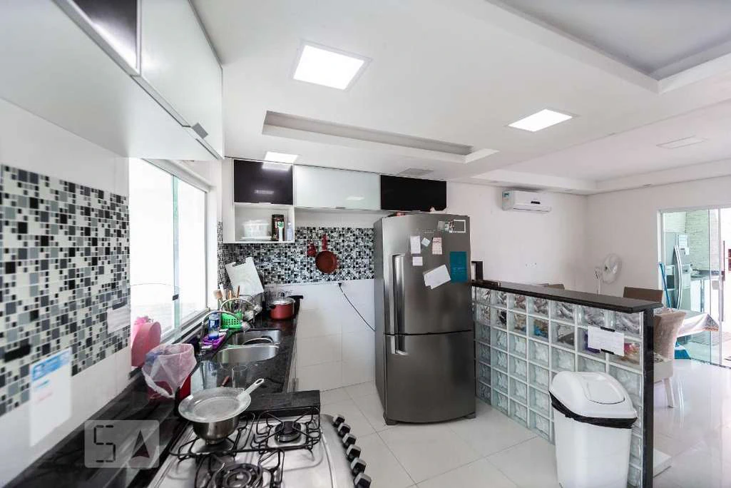 Casa mobiliada com 4 quartos, 4 banheiros e 280 m² — photo 9