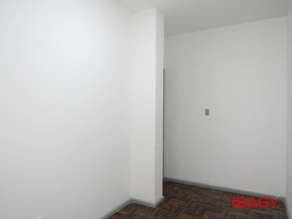 3-bedroom apartment with a separate kitchen 80 m² — photo 5