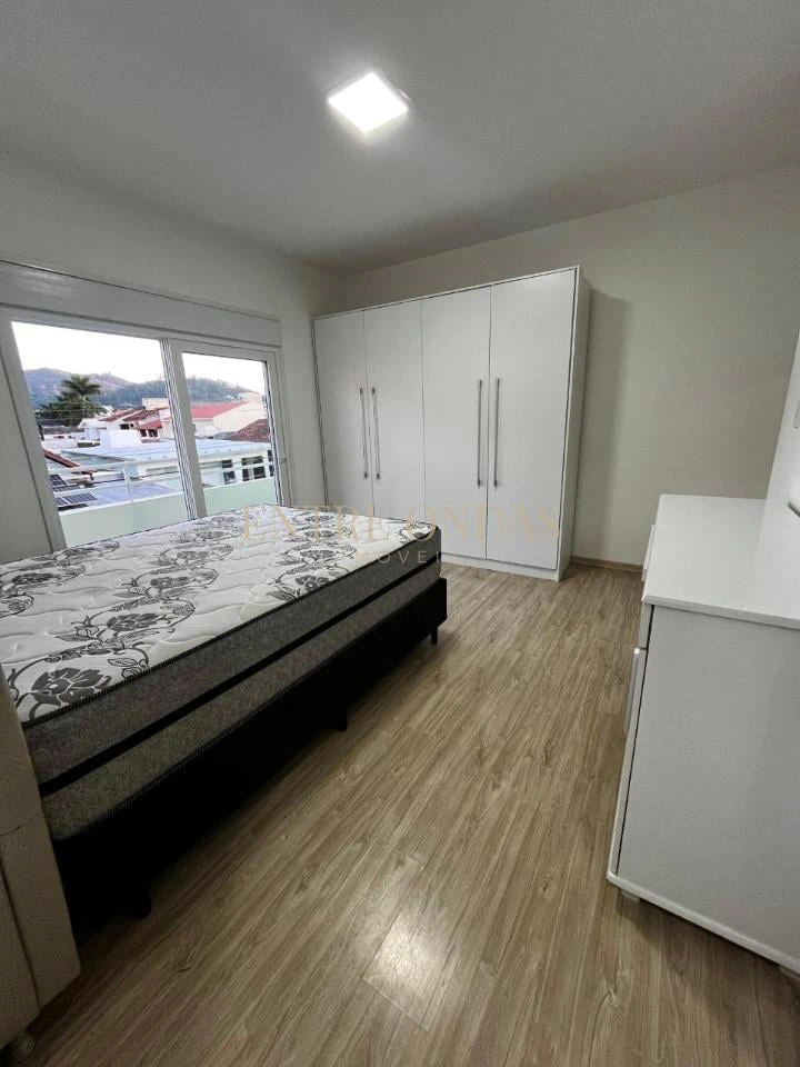 Furnished 2-bedroom apartment with 3 bathrooms — photo 20