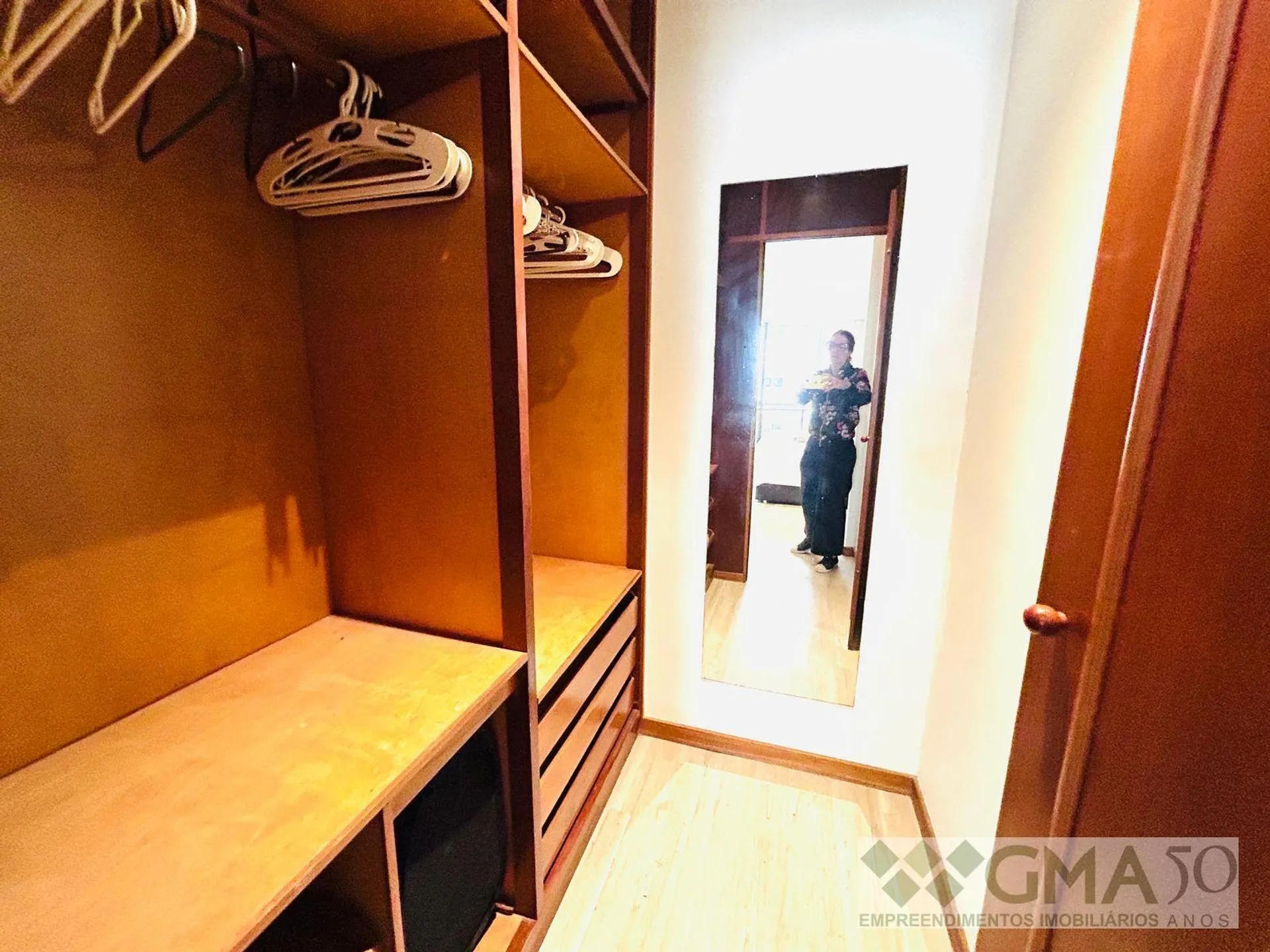 Furnished 87 m² apartment with open-plan kitchen and suite — photo 13