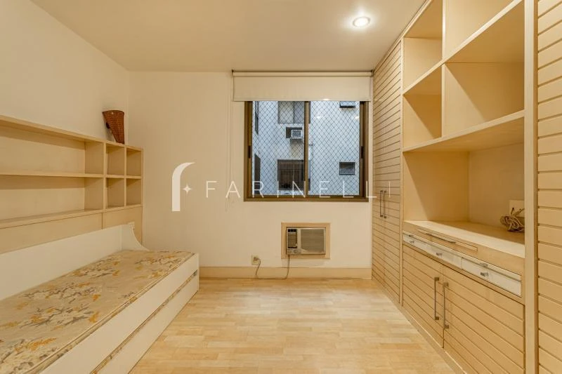 Apartment with 3 bedrooms and a closed kitchen — photo 23