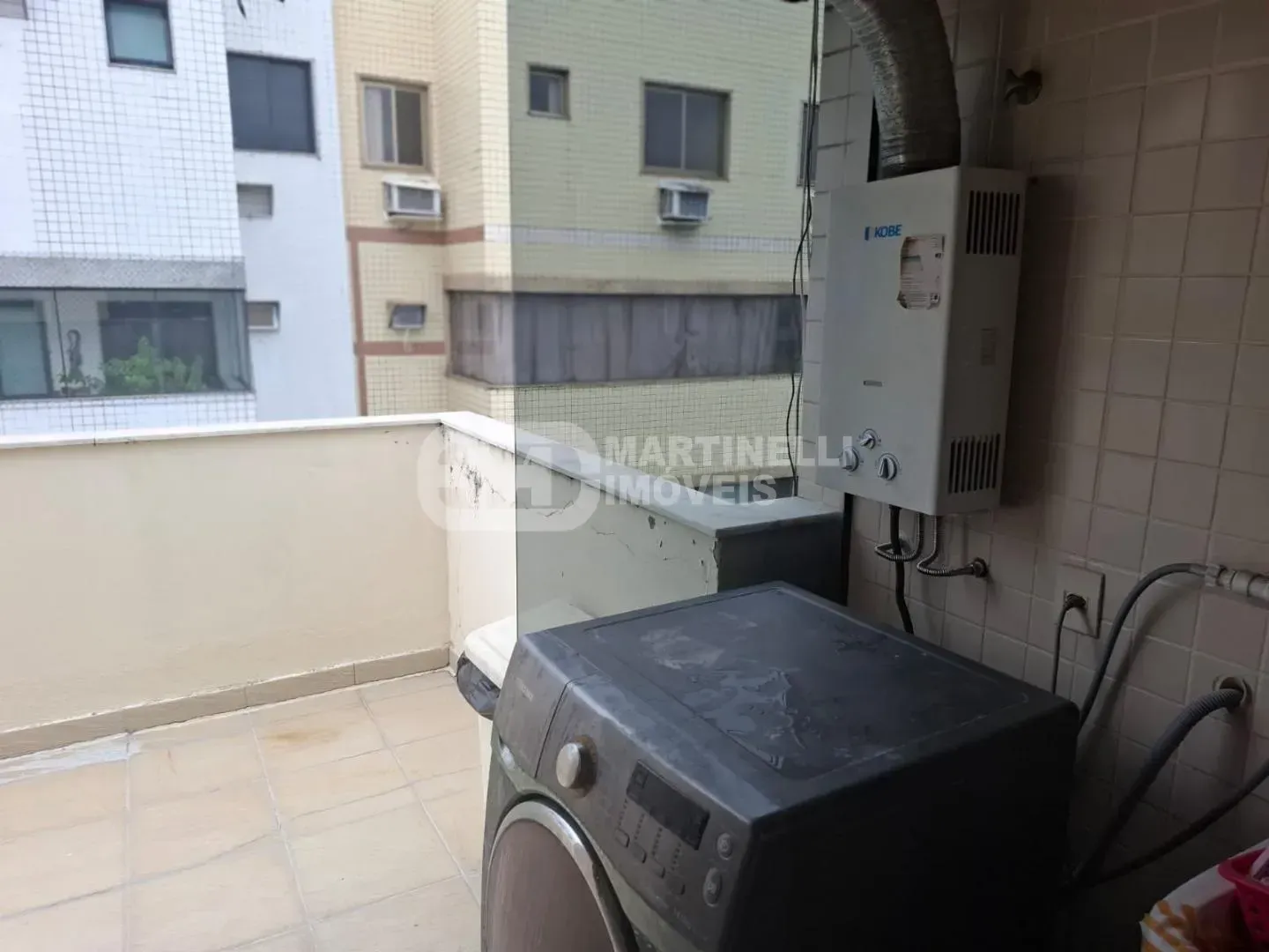 Furnished 3-bedroom apartment with a terrace — photo 26
