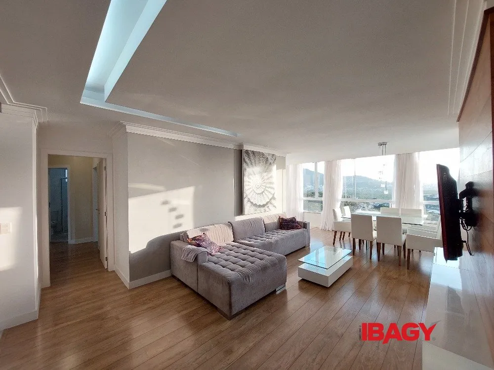 Furnished 145 m² apartment with 3 bedrooms and 2 parking