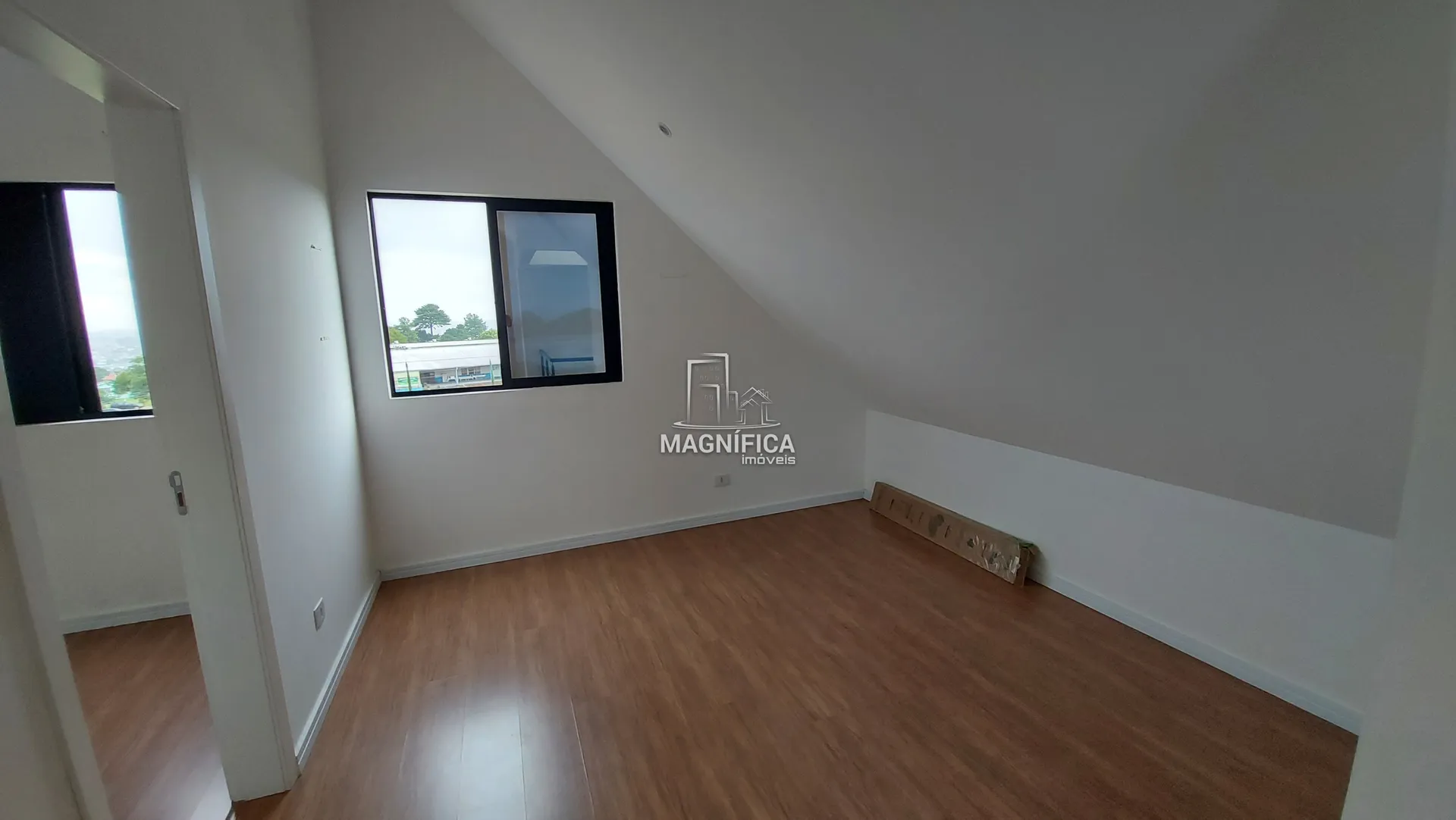 Unfurnished house with 5 bedrooms and 6 bathrooms — photo 26