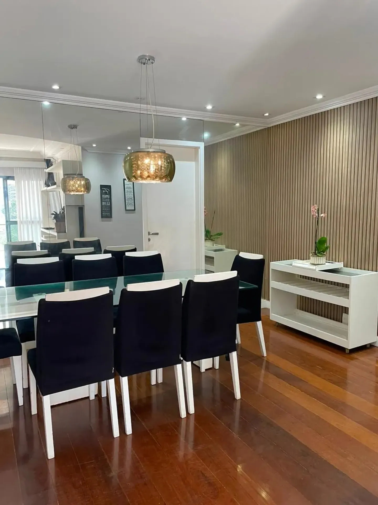 121 m² apartment with 3 bedrooms and 4 bathrooms — photo 10