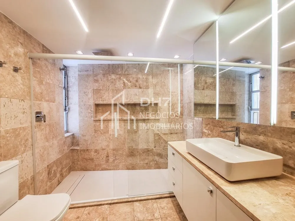 4-bedroom apartment, 2 with their own bathrooms, 199 m² — photo 9