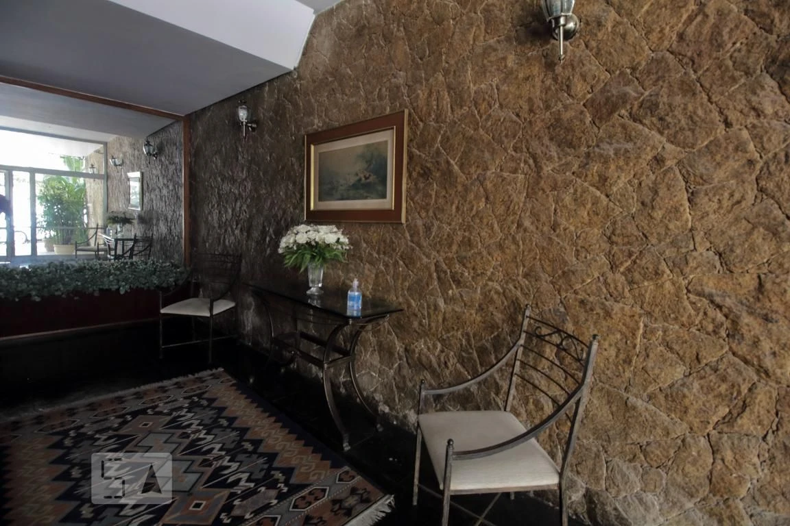 Furnished 4-bedroom apartment with 3 bathrooms — photo 41