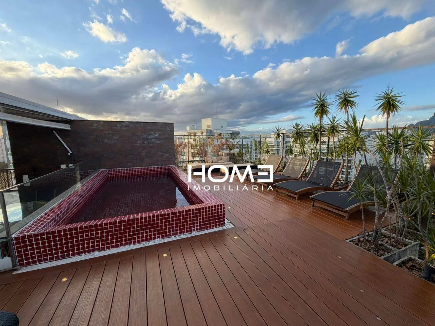 Furnished apartment, 365 m², with floor-to-ceiling windows — photo 15