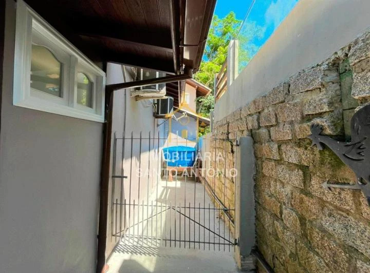 Rentable house with 350 m², 3 bedrooms and 4 parking spots — photo 5