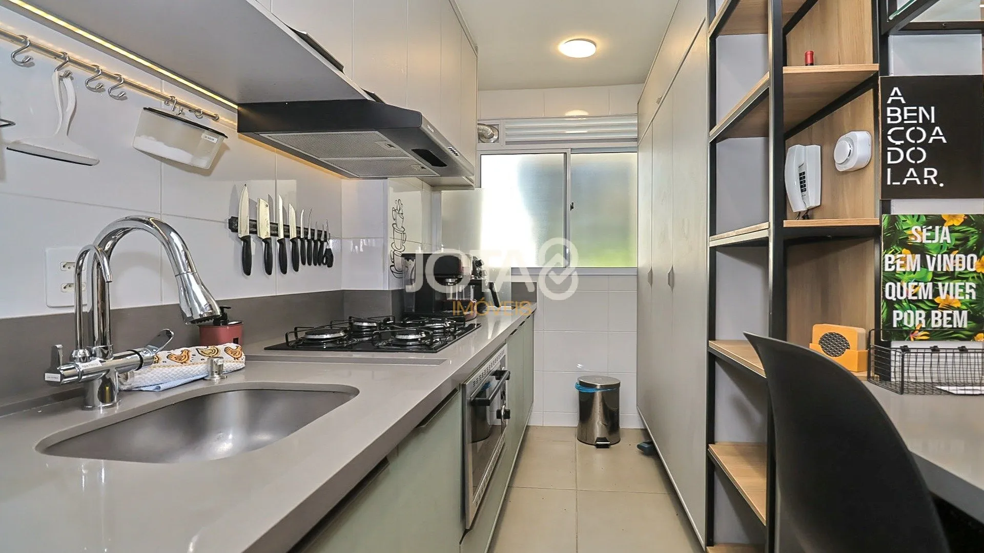 Меблированная квартира с 2 спальнями и открытой кухней — photo 4