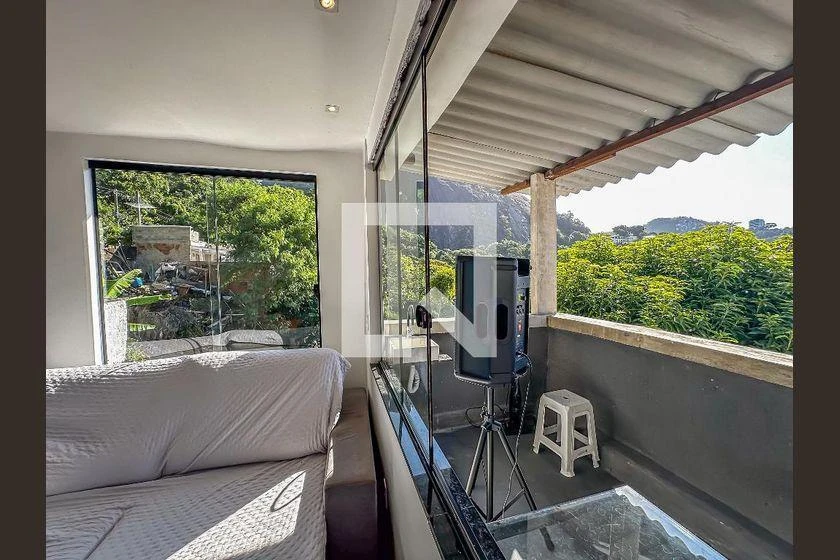 Casa mobiliada, 90 m², com janelas do piso ao teto — photo 31