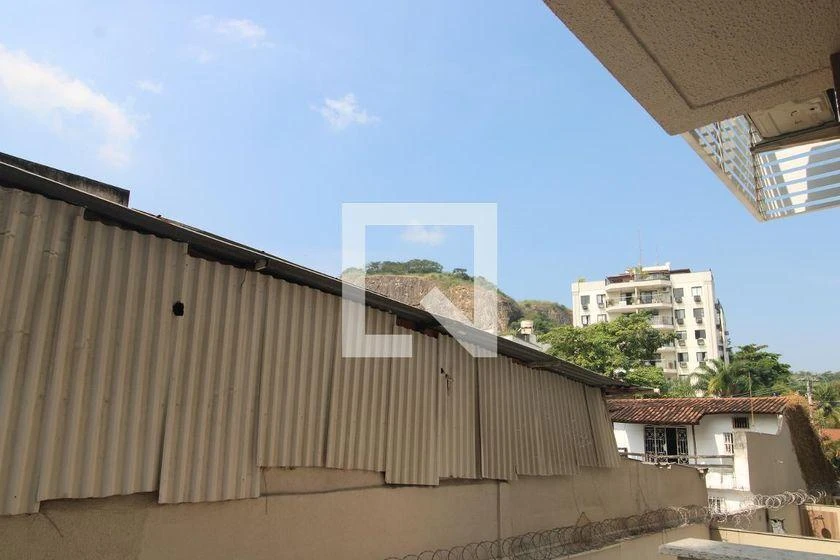 65 m² furnished apartment with balcony and 2 bedrooms — photo 22