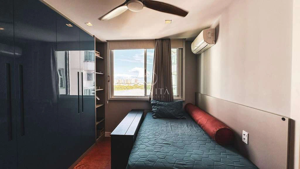 158 m² apartment with 3 bedrooms and open-plan kitchen — photo 16
