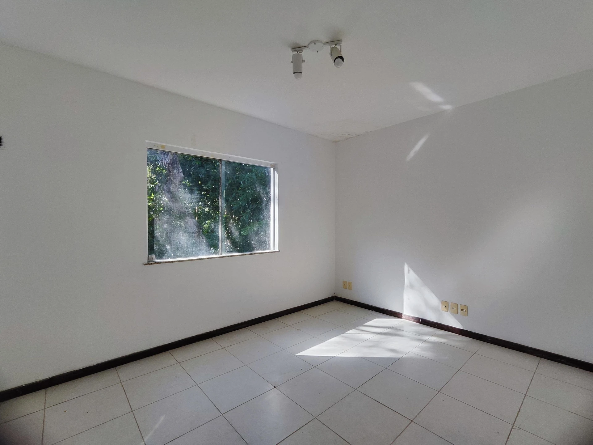 House, 180 m², with a private pool — photo 55