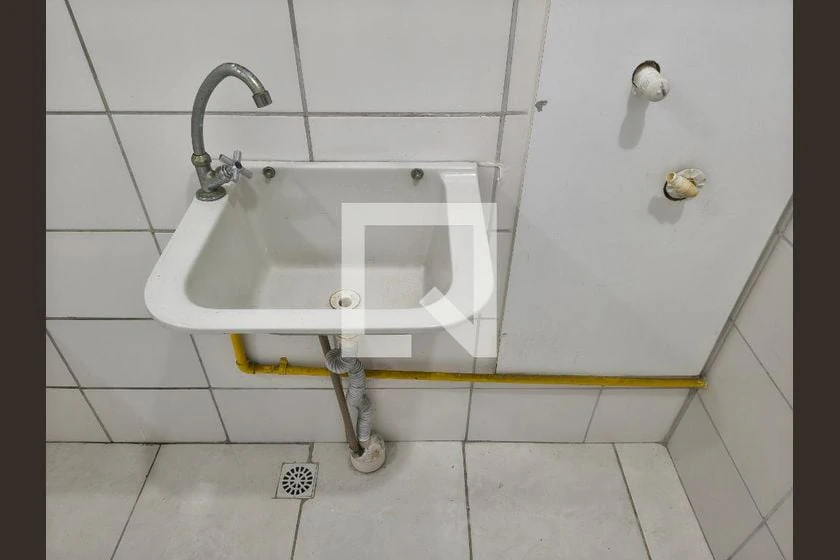 2-bedroom apartment with a parking spot and 60 m² — photo 14