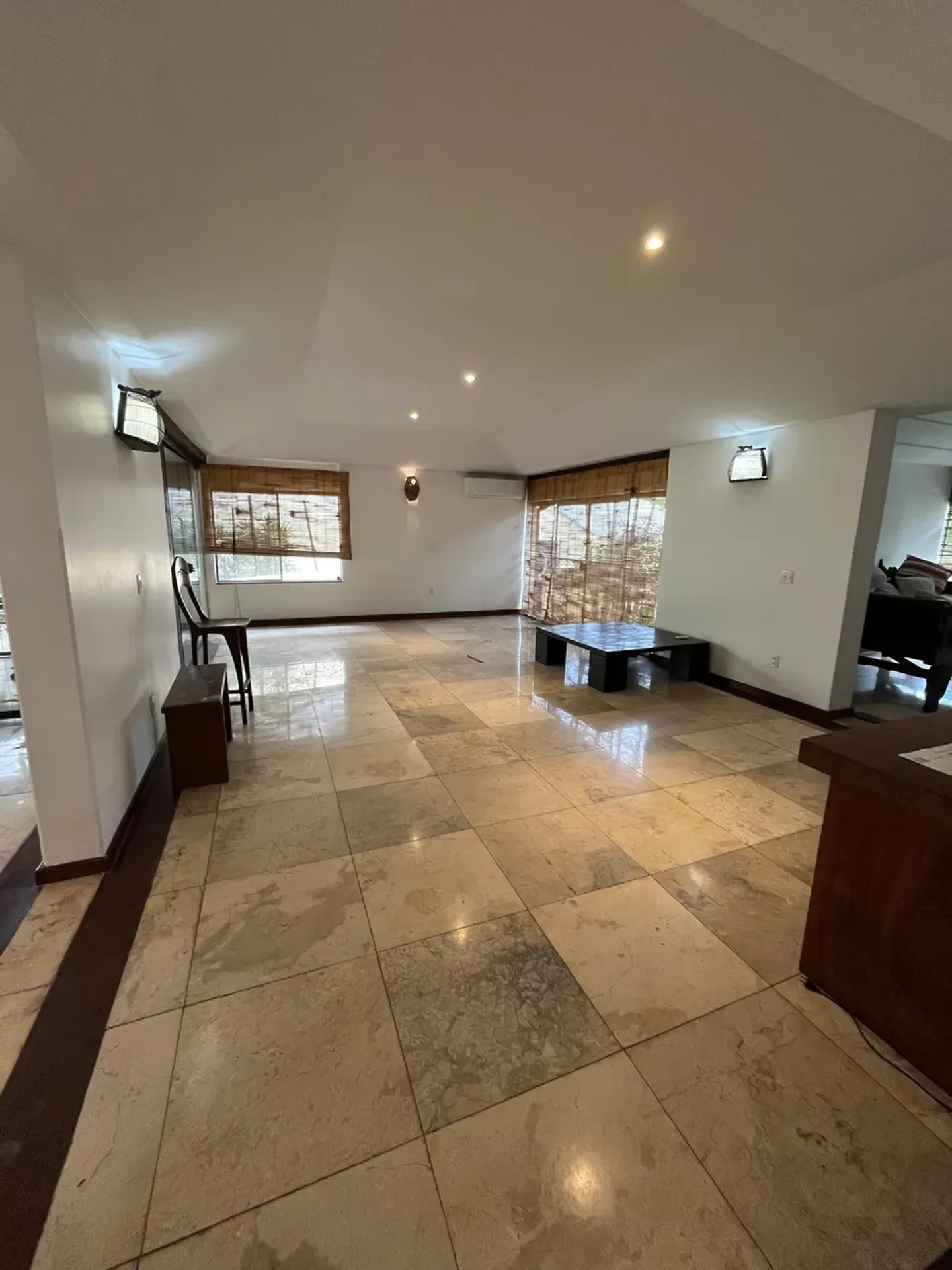 Duplex house with 4 en-suite bedrooms and balcony grill — photo 5