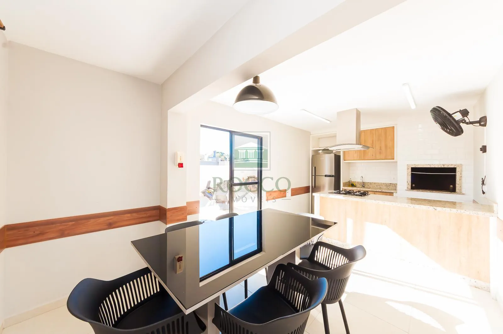 1-bedroom apartment with en-suite and 1 parking space — photo 21