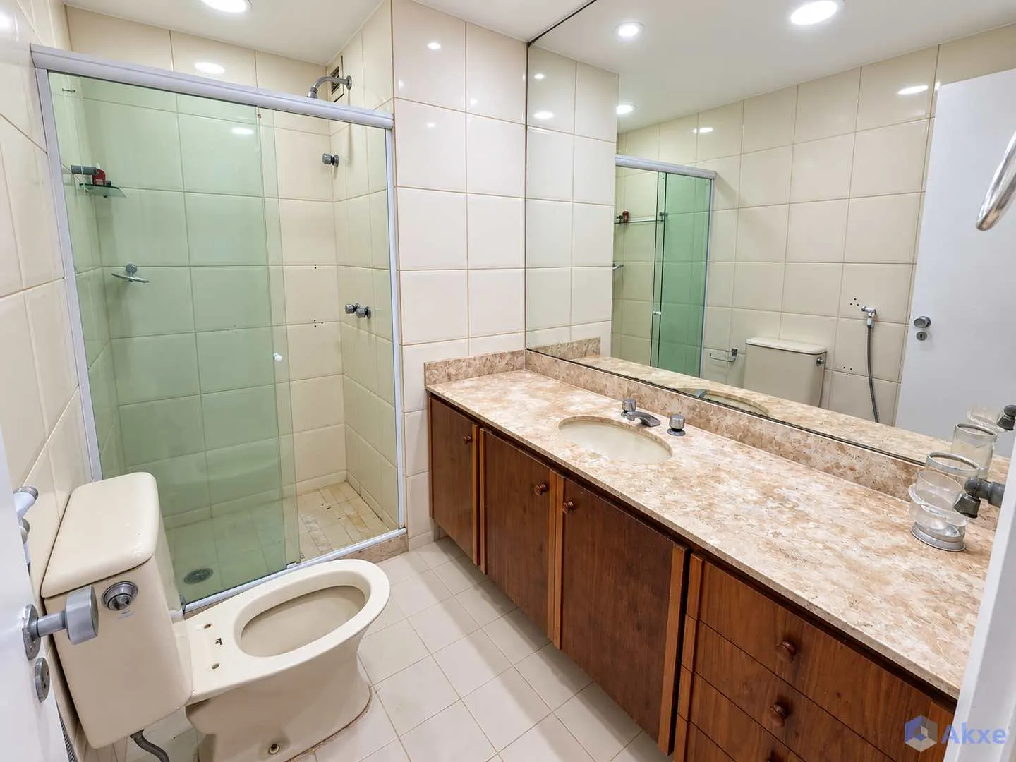 Apartamento de 2 quartos em condomínio com piscina aquecida — photo 9