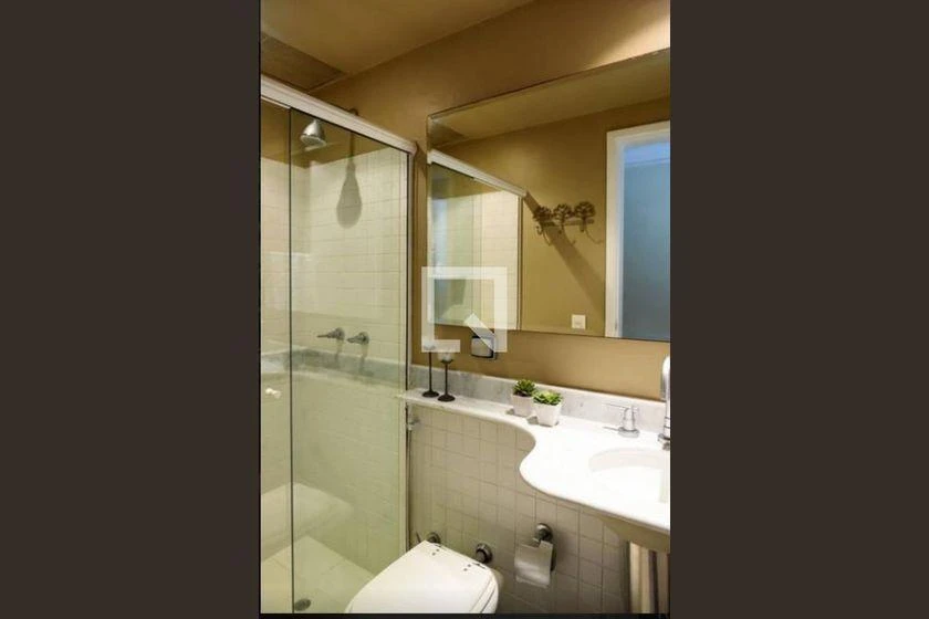 2-bedroom apartment with a water view — photo 2
