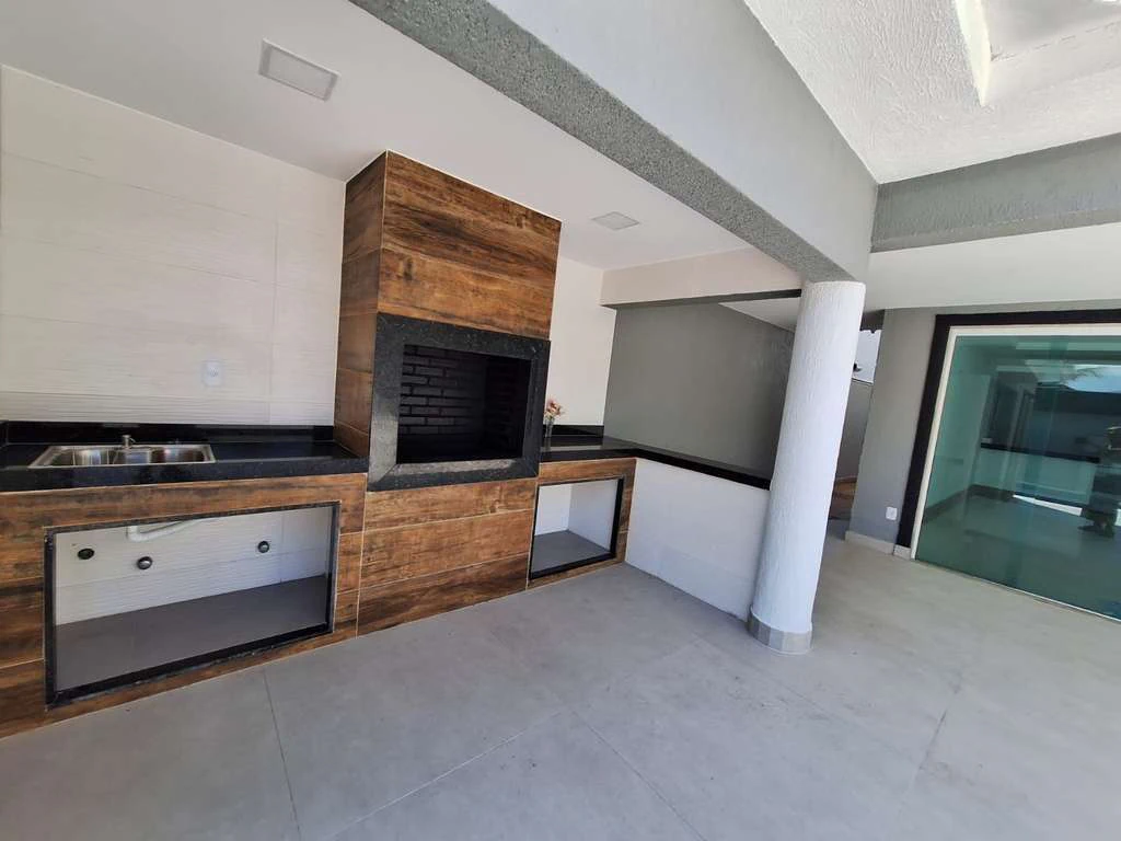 House with 4 ensuites and open-plan kitchen, 296 m² — photo 21