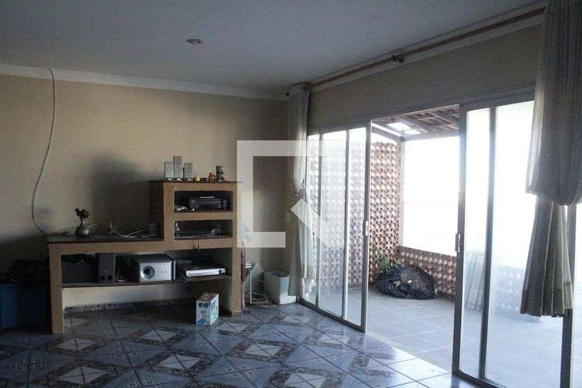Apartamento de 350 m² com 4 quartos e sacada — photo 2