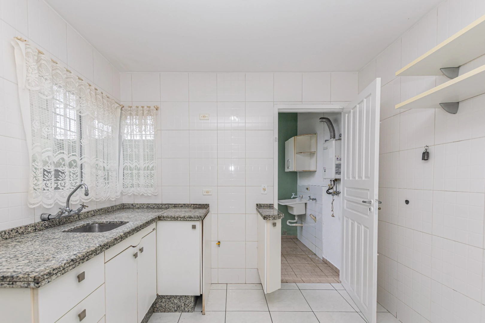 House, 83 m², with a private BBQ — photo 6