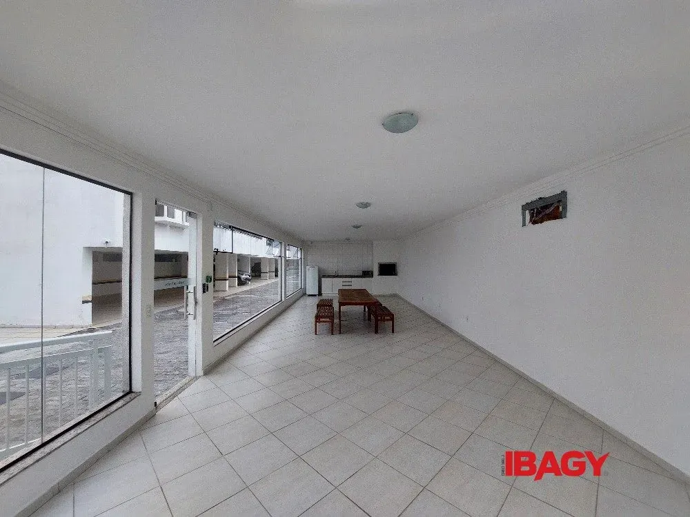 Квартира с 3 спальнями, 102 м², 1 ванная и 2 места — photo 34
