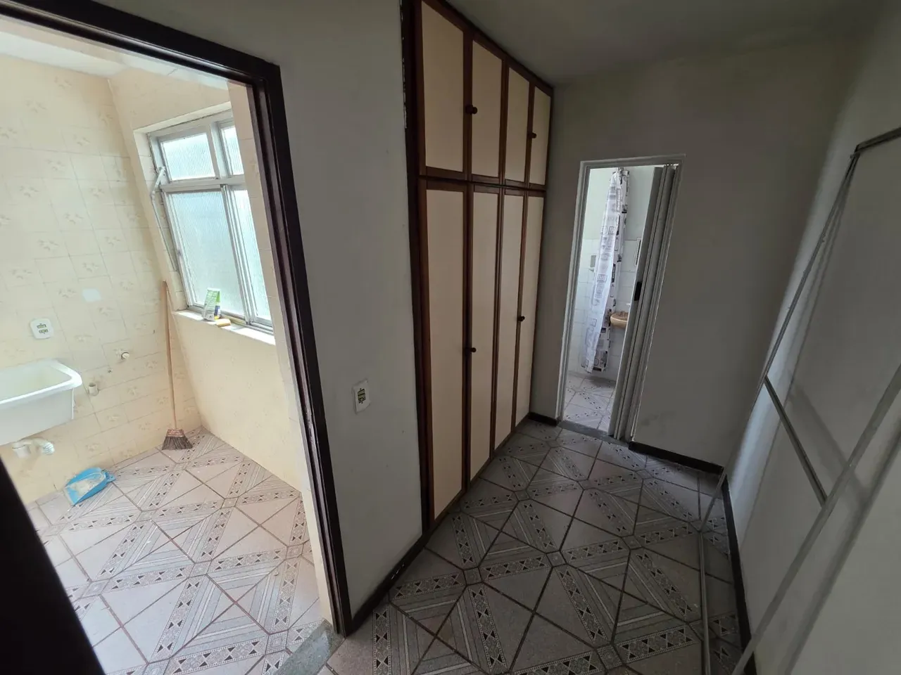 2-bedroom apartment with a mountain view — photo 27