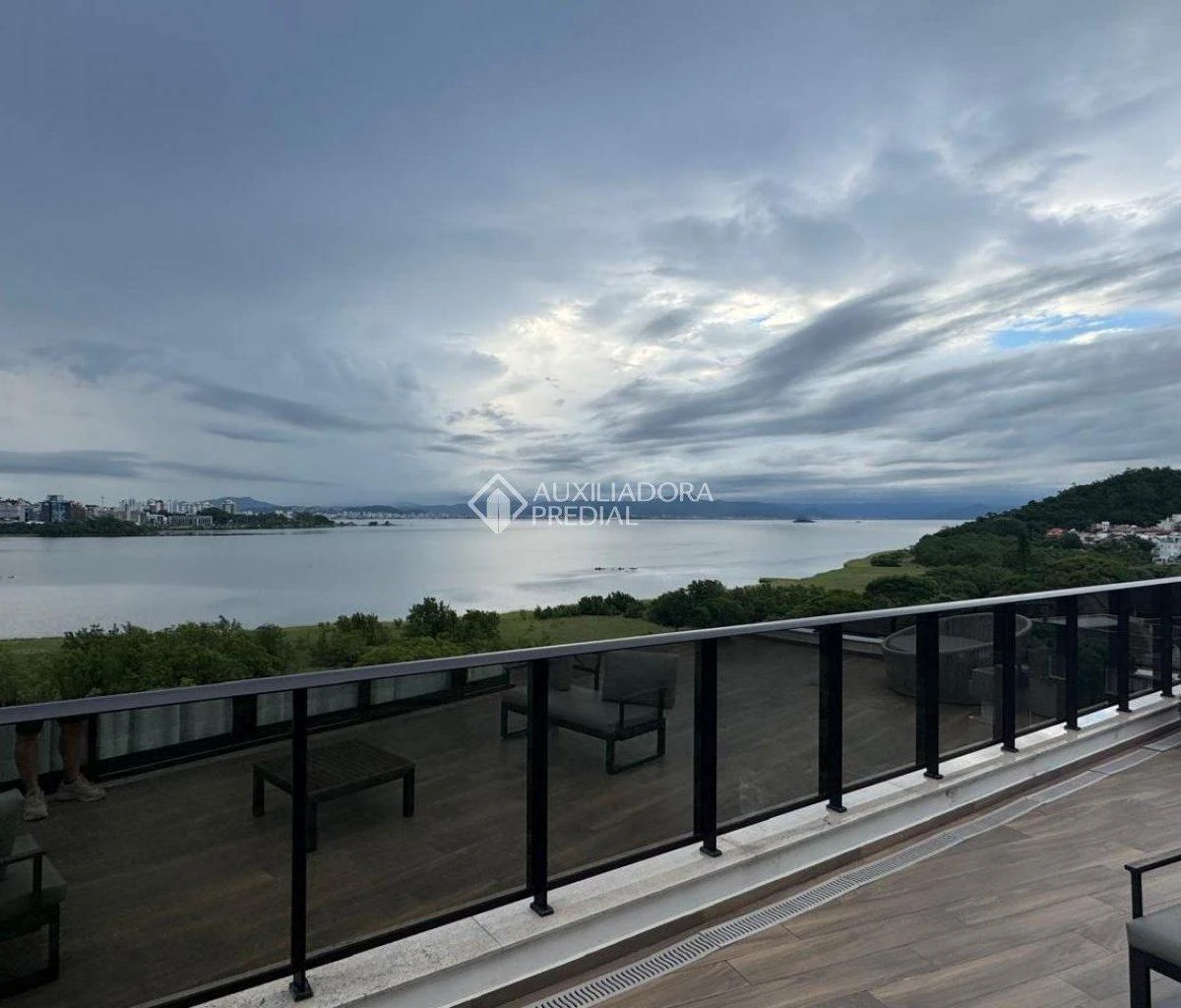 Furnished apartment, 38 m², with a washing machine — photo 8